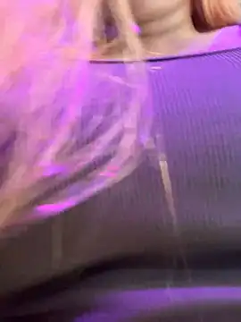 Amber Martins  online show from 03/01/25, 06:00