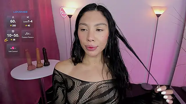 Dayanna tecca online show from 02/18/25, 10:25