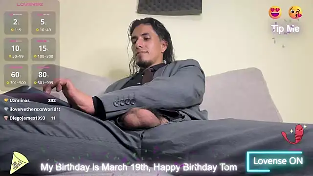 Snapshot of Tom_blunt96 chatting on 03/20/25, 03:56 Tom blunt96 online show from 03/20/25, 03:56
