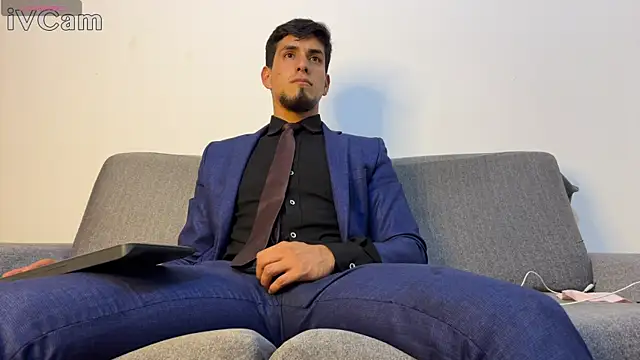 Tom blunt96 online show from 04/14/26, 11:11