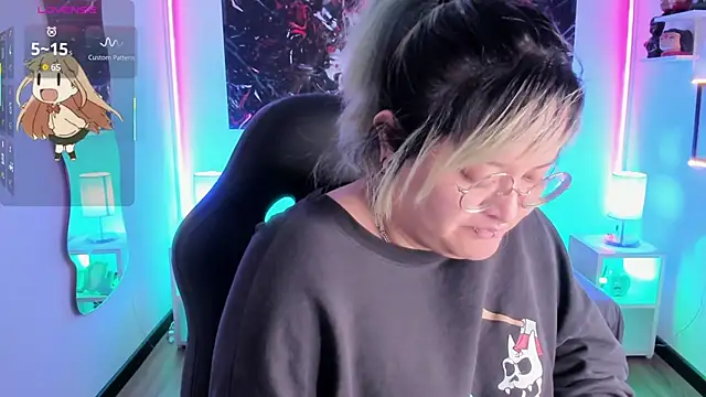 lucky-leah online show from 09/11/25, 04:01