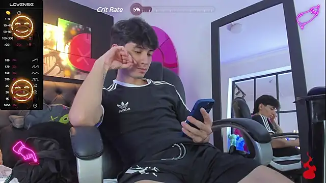 Snapshot of Santi_delacruz chatting on 12/03/24, 08:39 Santi delacruz online show from 12/03/24, 08:39