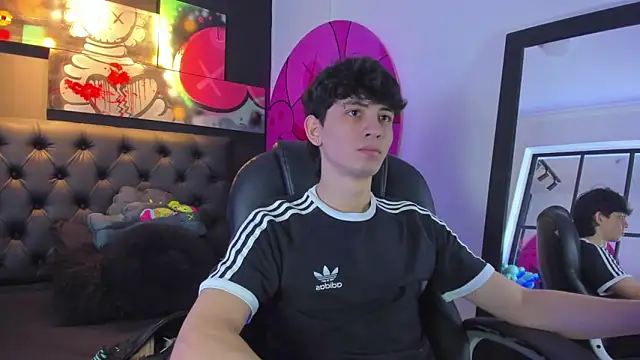 Santi delacruz online show from 01/08/25, 04:11