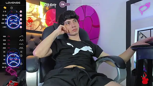 Snapshot of Santi_delacruz chatting on 01/31/25, 09:05 Santi delacruz online show from 01/31/25, 09:05