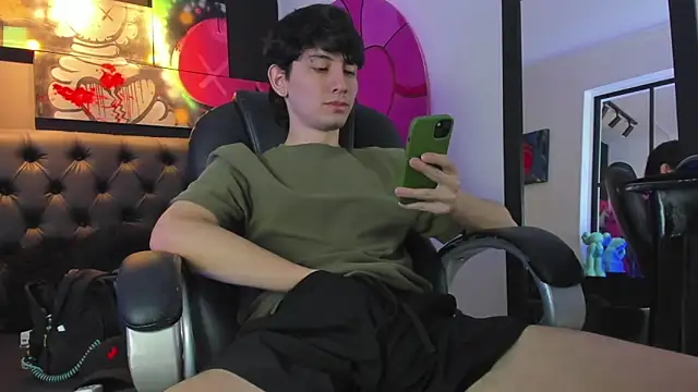 Snapshot of Santi_delacruz chatting on 02/01/25, 02:24 Santi delacruz online show from 02/01/25, 02:24