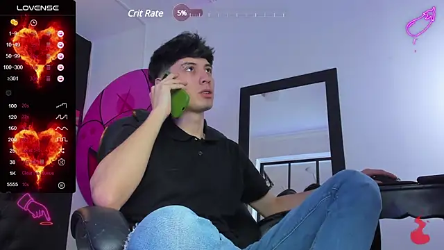 Snapshot of Santi_delacruz chatting on 02/12/25, 08:40 Santi delacruz online show from 02/12/25, 08:40