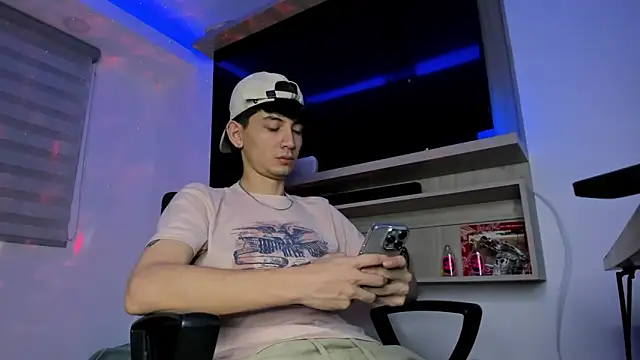 Santi delacruz online show from 10/16/25, 05:41