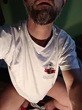 Snapshot of niesmialy39oon chatting on 10/07/25, 03:09 niesmialy39oon online show from 10/07/25, 03:09