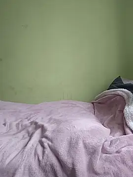 Snapshot of niesmialy39oon chatting on 10/21/25, 02:07 niesmialy39oon online show from 10/21/25, 02:07