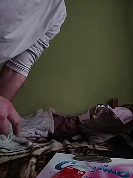 Snapshot of niesmialy39oon chatting on 11/11/25, 10:37 niesmialy39oon online show from 11/11/25, 10:37