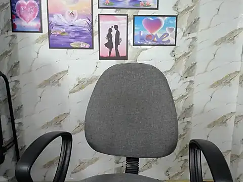 Love bug15 online show from 03/20/25, 01:46