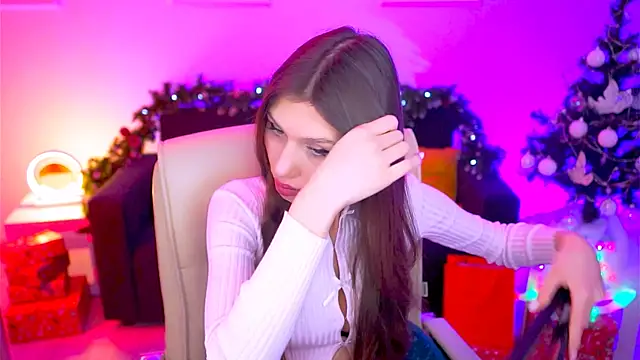 Snapshot of MollyPerry chatting on 12/12/24, 04:10 MollyPerry online show from 12/12/24, 04:10