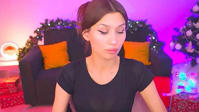 Snapshot of MollyPerry chatting on 12/14/24, 04:09 MollyPerry online show from 12/14/24, 04:09