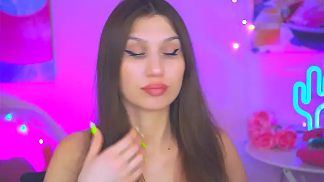 Snapshot of MollyPerry chatting on 03/08/25, 04:06 MollyPerry online show from 03/08/25, 04:06