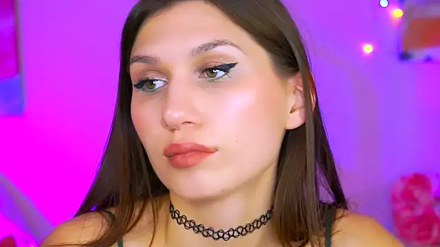 Snapshot of MollyPerry chatting on 03/08/25, 07:09 MollyPerry online show from 03/08/25, 07:09