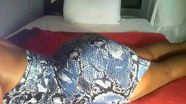 Esona5 online show from 10/29/25, 09:22