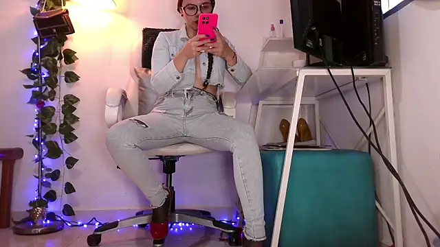 SUZZET 22 online show from 03/20/26, 02:22