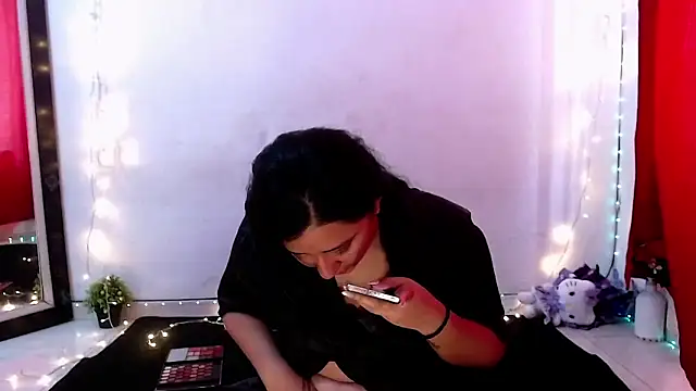 LuciaTomson online show from 03/12/26, 04:24