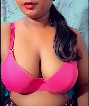 Snapshot of SLteena chatting on 06/19/26, 04:39 SLteena online show from 06/19/26, 04:39