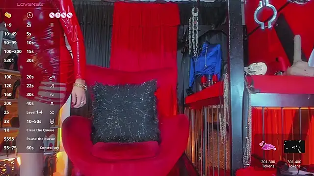 Snapshot of MistressAndre chatting on 01/28/25, 11:50 MistressAndre online show from 01/28/25, 11:50