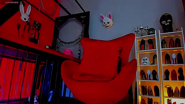 Snapshot of MistressAndre chatting on 10/15/25, 07:25 MistressAndre online show from 10/15/25, 07:25