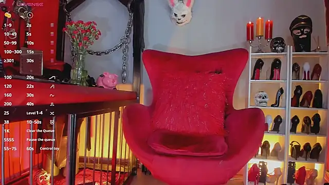 Snapshot of MistressAndre chatting on 10/25/25, 08:47 MistressAndre online show from 10/25/25, 08:47