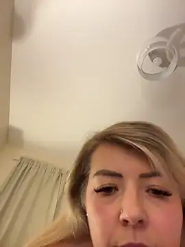 xxcurvyjessiexx online show from 11/06/25, 08:32