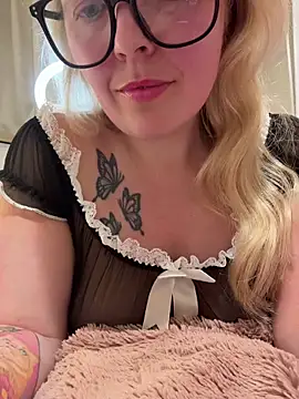 Snapshot of xxcurvyjessiexx chatting on 03/19/26, 07:29 xxcurvyjessiexx online show from 03/19/26, 07:29