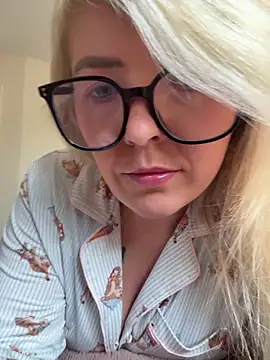 Snapshot of xxcurvyjessiexx chatting on 03/29/26, 10:48 xxcurvyjessiexx online show from 03/29/26, 10:48