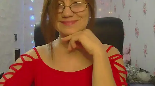 Snapshot of KittyyLaBeauty chatting on 02/06/25, 04:47 KittyyLaBeauty online show from 02/06/25, 04:47