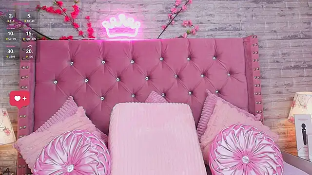 AuroraSim online show from 10/18/25, 01:34