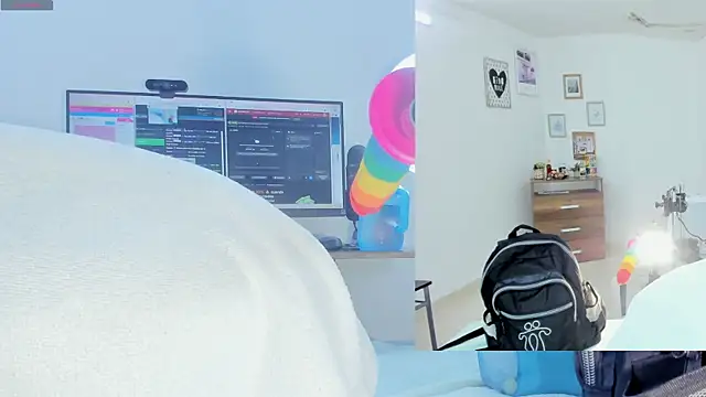 Snapshot of Daki_Ume_ chatting on 10/24/25, 02:30 Daki Ume online show from 10/24/25, 02:30