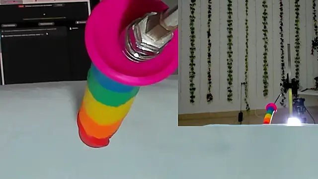 Snapshot of Daki_Ume_ chatting on 10/30/25, 03:08 Daki Ume online show from 10/30/25, 03:08