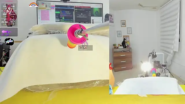 Snapshot of Daki_Ume_ chatting on 11/08/25, 02:45 Daki Ume online show from 11/08/25, 02:45