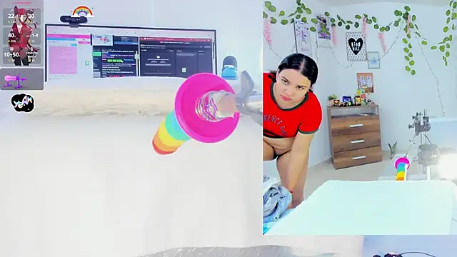 Snapshot of Daki_Ume_ chatting on 11/22/25, 02:43 Daki Ume online show from 11/22/25, 02:43