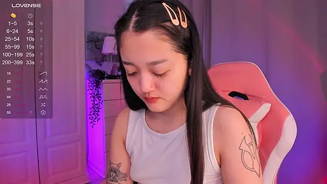 FreyaRaya online show from 12/26/24, 09:33