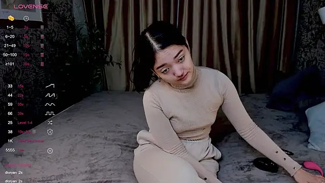 FreyaRaya online show from 10/10/25, 03:27