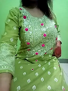 Snapshot of Dayna-36 chatting on 12/24/24, 03:47 Dayna-36 online show from 12/24/24, 03:47