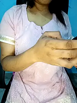 Snapshot of Dayna-36 chatting on 12/27/24, 04:32 Dayna-36 online show from 12/27/24, 04:32