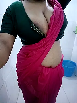 Snapshot of Dayna-36 chatting on 02/19/25, 11:38 Dayna-36 online show from 02/19/25, 11:38