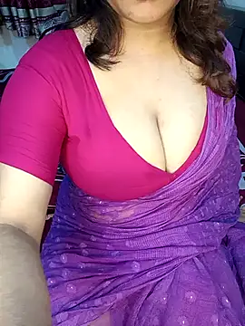 Snapshot of Dayna-36 chatting on 09/09/25, 03:00 Dayna-36 online show from 09/09/25, 03:00