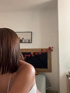 Snapshot of Susi_bell chatting on 02/06/25, 08:45 Susi bell online show from 02/06/25, 08:45