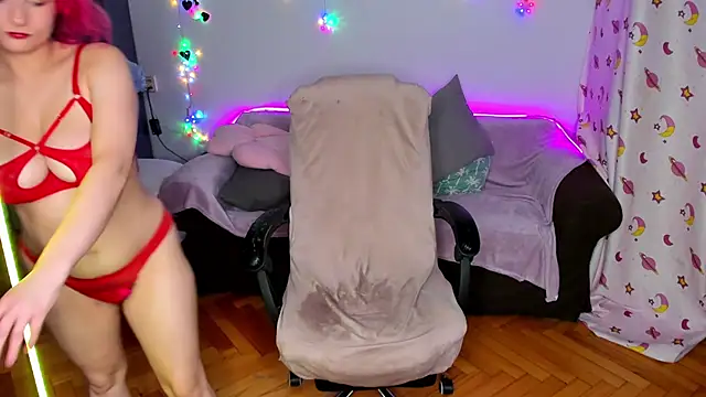 Snapshot of Evelyn_Harper@xh chatting on 11/07/25, 12:21 Evelyn Harperxh online show from 11/07/25, 12:21