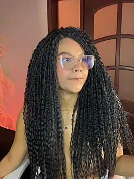 Snapshot of nayah__ chatting on 01/30/25, 11:13 nayah online show from 01/30/25, 11:13