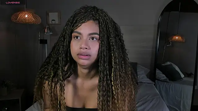 nayah   online show from 03/19/26, 08:35