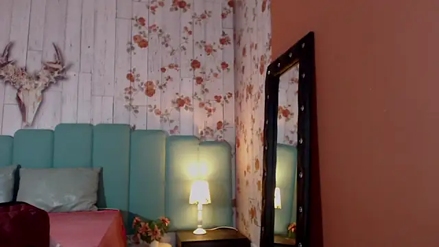 Alison Simmons online show from 12/13/24, 12:06