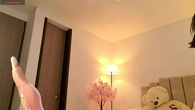 Snapshot of KaylaCollinsX chatting on 09/10/25, 11:38 KaylaCollinsX online show from 09/10/25, 11:38