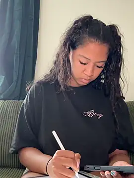 VanessaBling online show from 03/28/26, 03:11