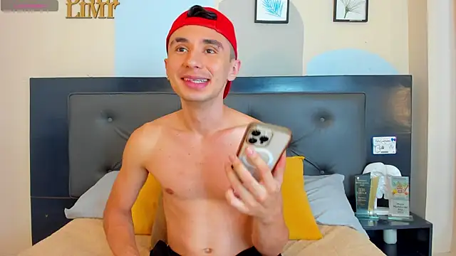 Jotastevensxx online show from 07/04/26, 08:48