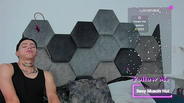 Snapshot of AmberAdams_ chatting on 01/26/25, 01:15 AmberAdams online show from 01/26/25, 01:15